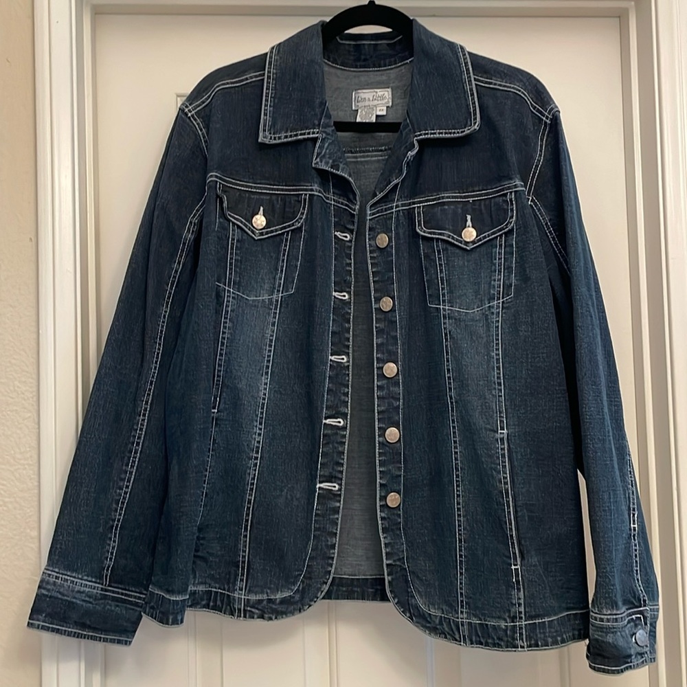 Women’s denim jacket EUC size 2X
